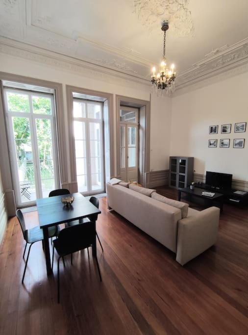 Alvares Cabral Apartamento C Appartement Porto Buitenkant foto