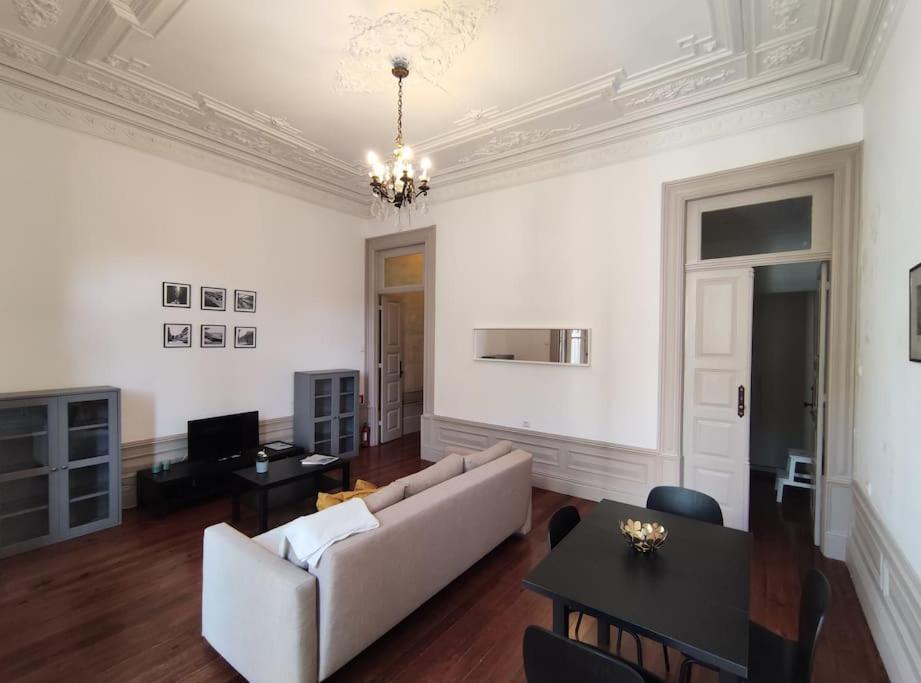 Alvares Cabral Apartamento C Appartement Porto Buitenkant foto