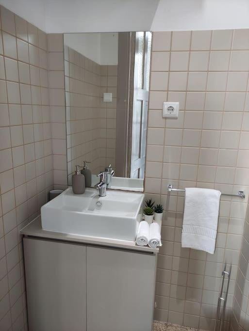 Alvares Cabral Apartamento C Appartement Porto Buitenkant foto